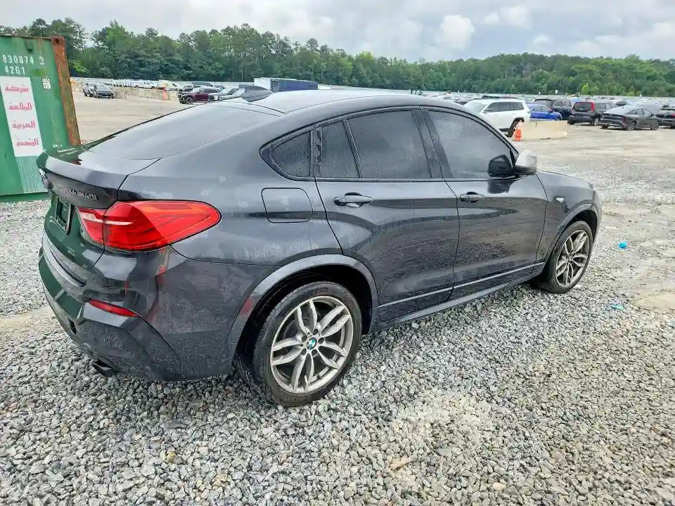 5UXXW7C53J0W65536 2018 BMW X4-2