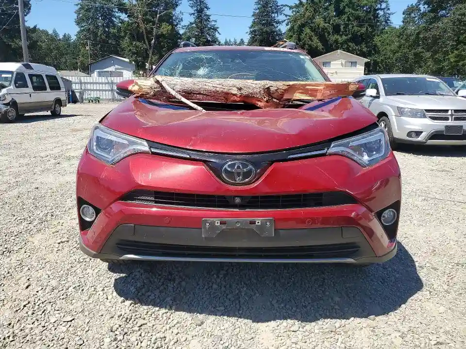2T3DFREV8JW830585 2018 TOYOTA RAV4-4