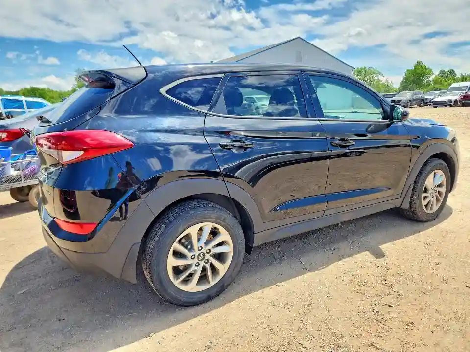 KM8J2CA42JU803982 2018 HYUNDAI TUCSON-2