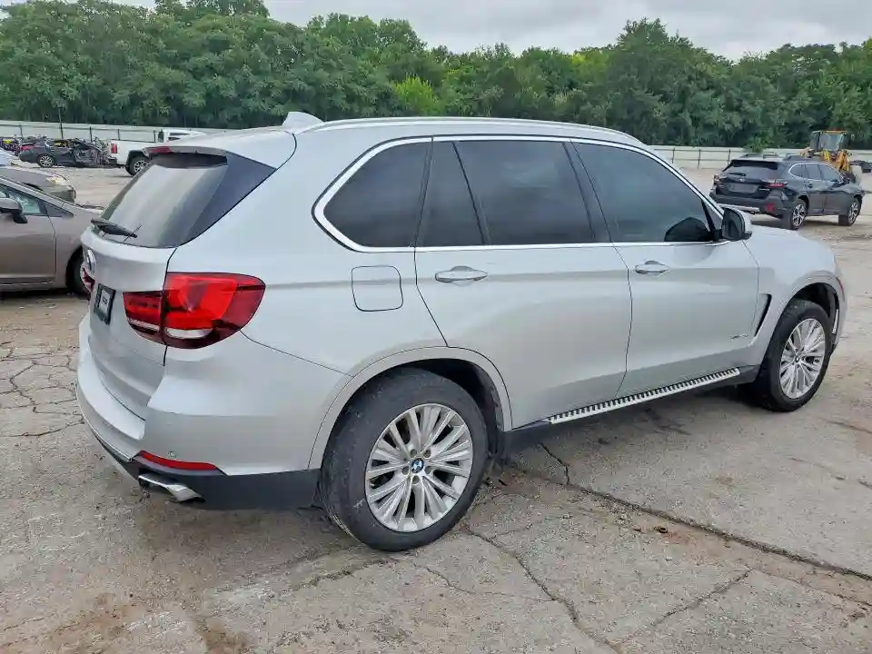 5UXKT0C51G0F74755 2016 BMW X5-2