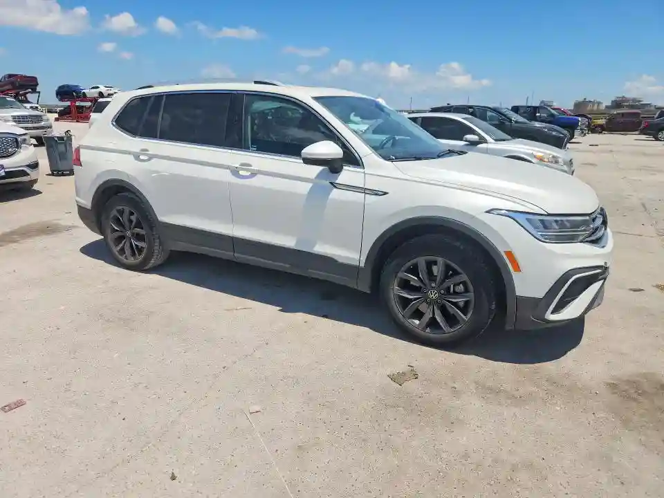 3VVNB7AX4PM018773 2023 VOLKSWAGEN TIGUAN-3