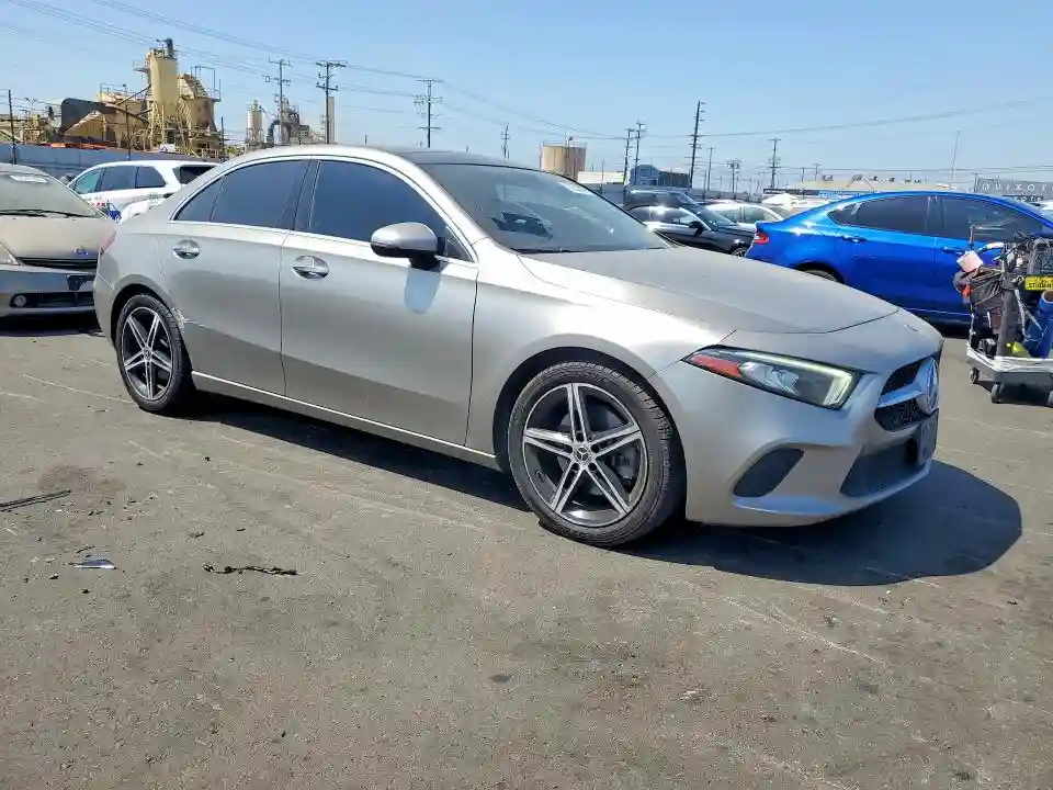 WDD3G4EB1KW016000 2019 MERCEDES-BENZ A-CLASS-3
