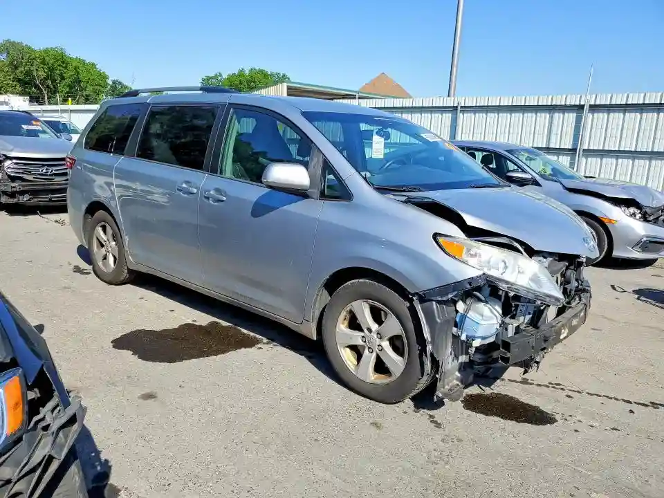 5TDKK3DC7FS540654 2015 TOYOTA SIENNA-3