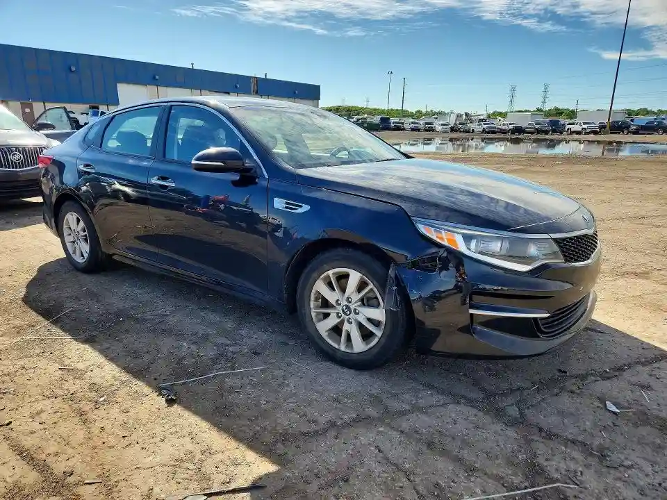 5XXGT4L34HG145491 2017 KIA OPTIMA-3