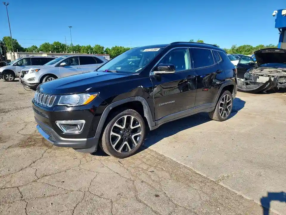 3C4NJDCB1HT664880 2017 JEEP COMPASS-0
