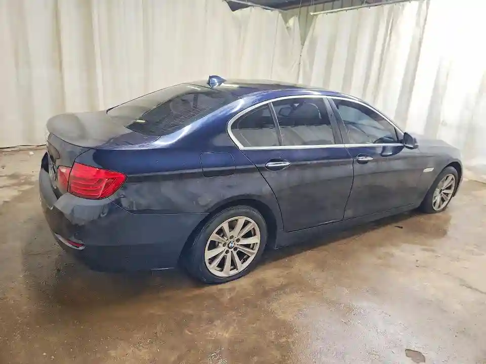WBA5A5C56GD525779 2016 BMW 5 SERIES-2