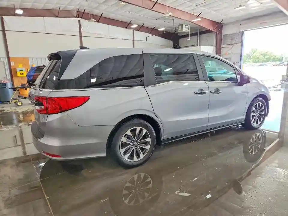 5FNRL6H68PB050537 2023 HONDA ODYSSEY-2