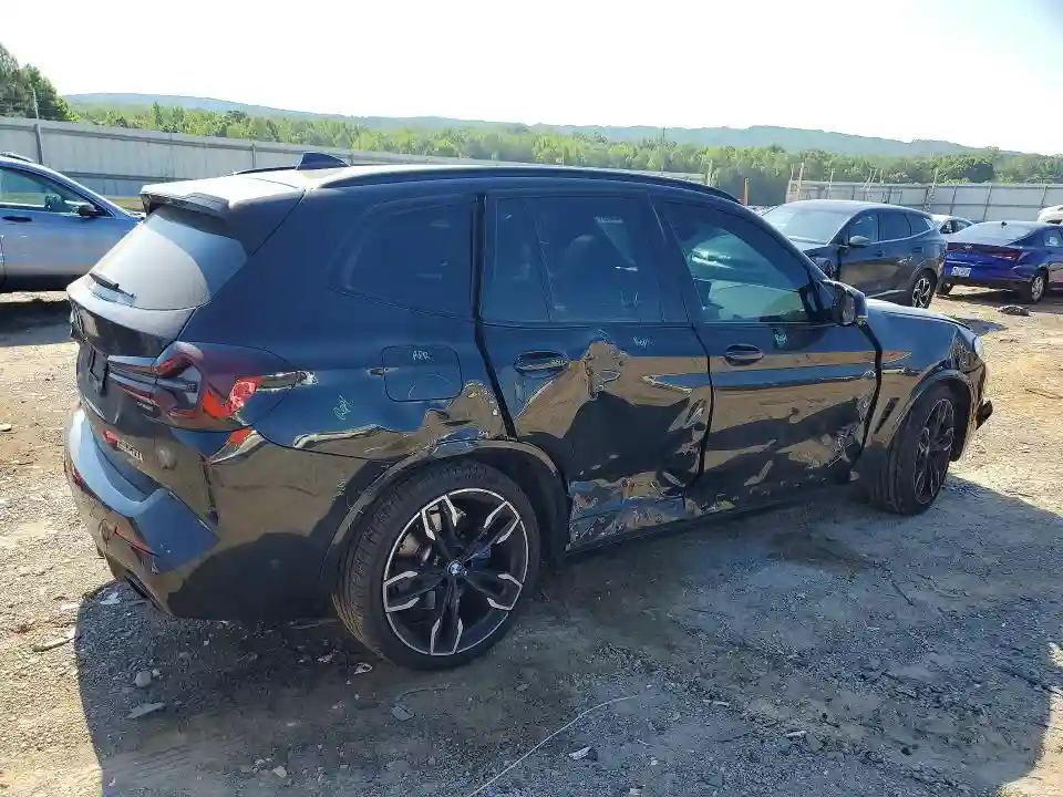 5UX83DP00R9V24215 2024 BMW X3-2