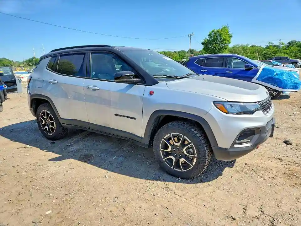 3C4NJDDN9ST594979 2025 JEEP COMPASS-3