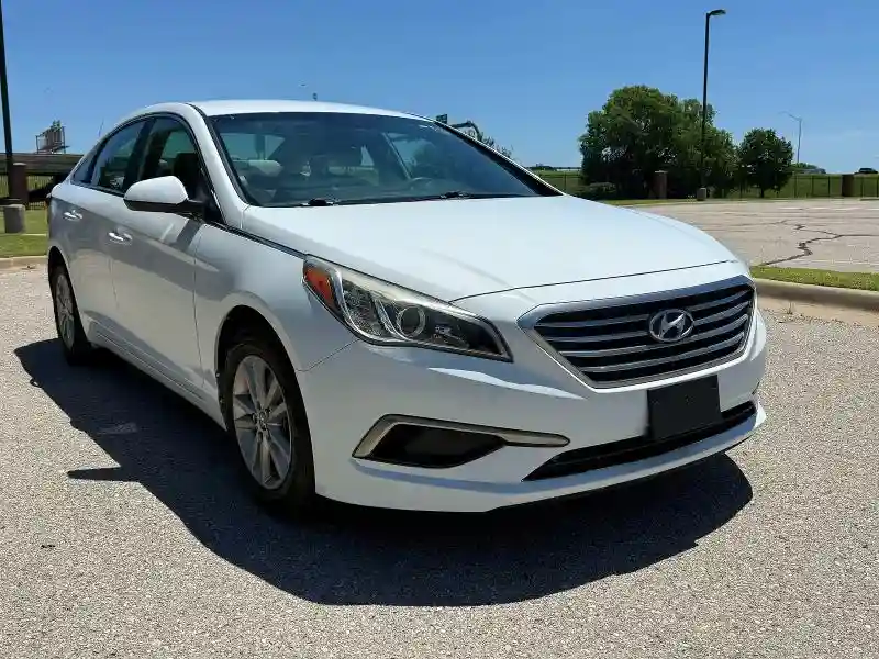 5NPE24AF7GH265764 2016 HYUNDAI SONATA-0