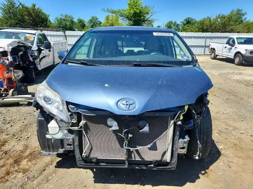 5TDKK3DC4FS580898 2015 TOYOTA SIENNA-4