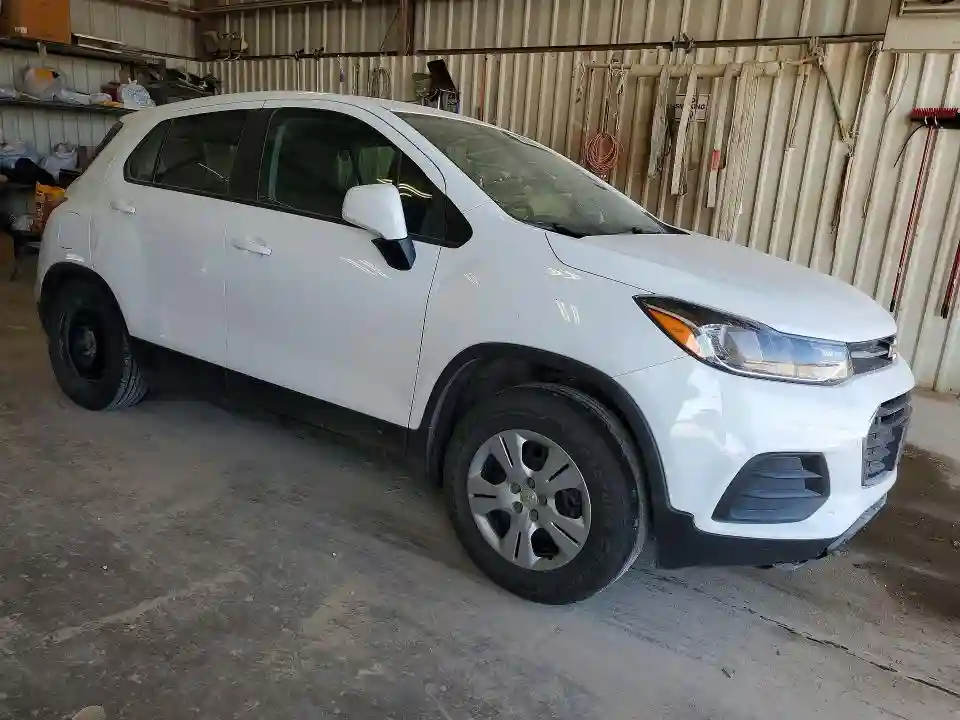 KL7CJKSB1JB579653 2018 CHEVROLET TRAX-3