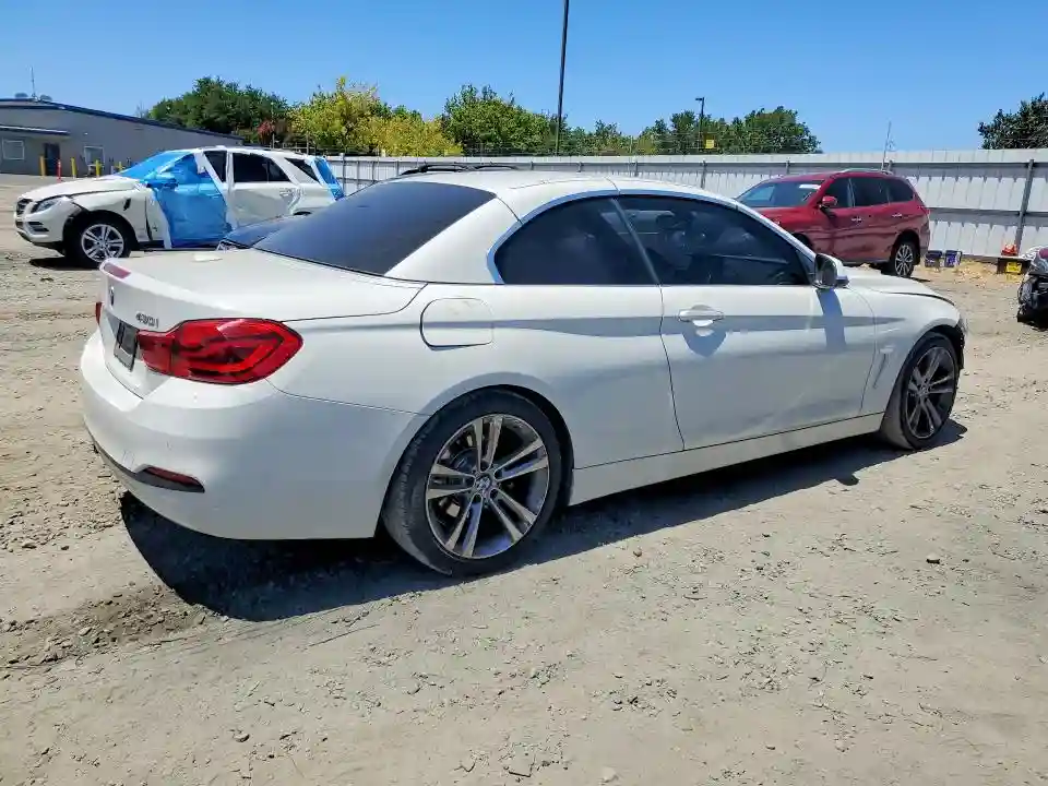 WBA4Z1C54JEC59678 2018 BMW 4 SERIES-2