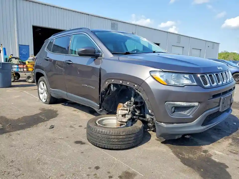 3C4NJDBB5LT238281 2020 JEEP COMPASS-3