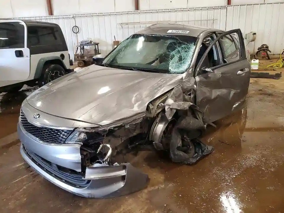 5XXGT4L32GG022657 2016 KIA OPTIMA-0