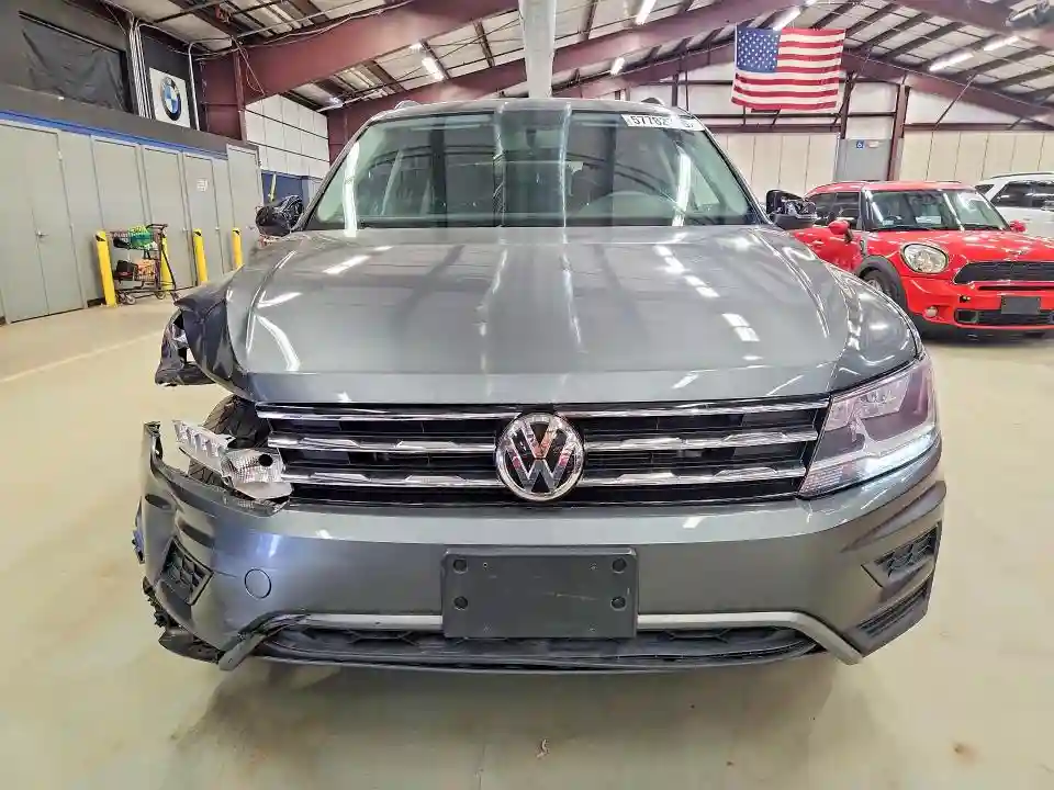 3VV0B7AX8KM095553 2019 VOLKSWAGEN TIGUAN-4