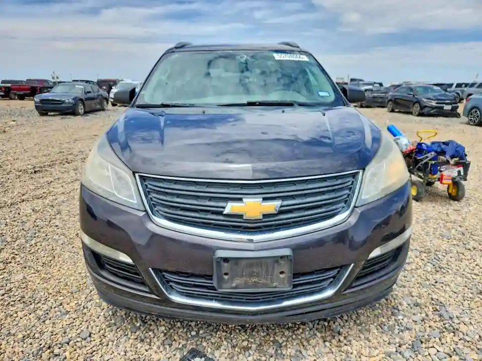 1GNKVFKD1HJ179031 2017 CHEVROLET TRAVERSE-4