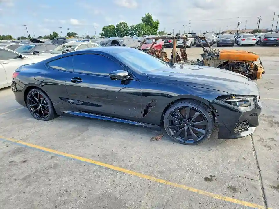 WBABC4C51KBU96042 2019 BMW M8-3