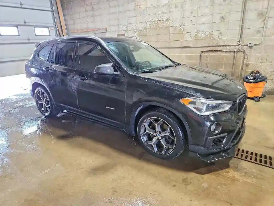 WBXHT3C36GP884175 2016 BMW X1-3