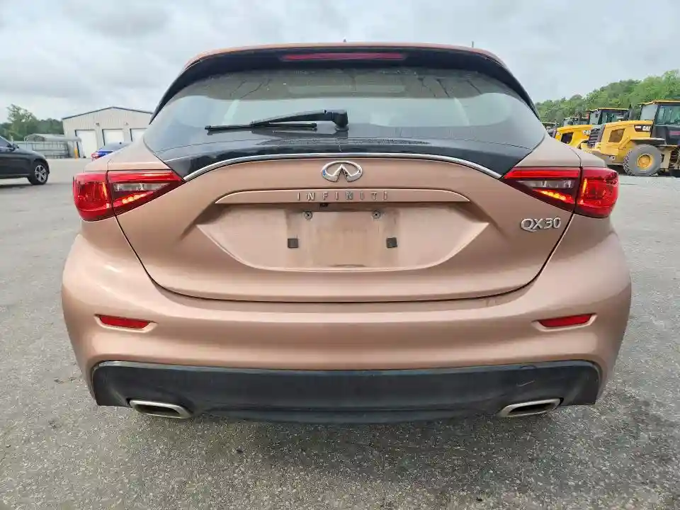 SJKCH5CP3KA008597 2019 INFINITI QX30-5