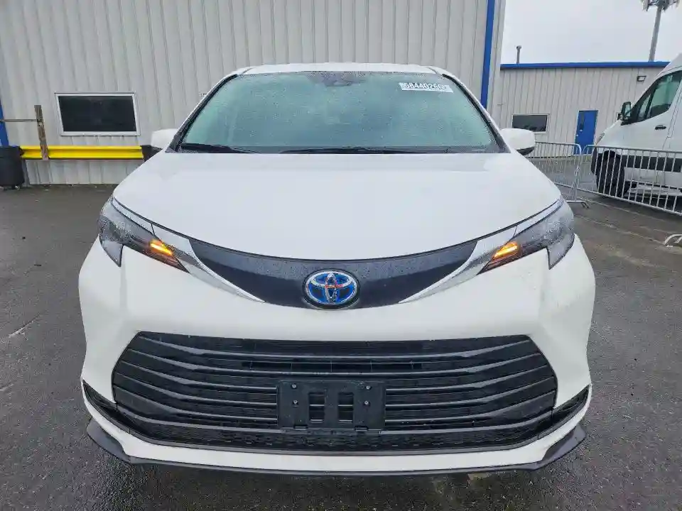 5TDKSKFC8SS190159 2025 TOYOTA SIENNA-4