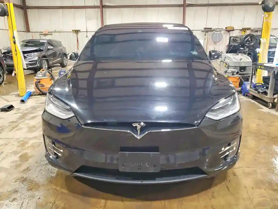 5YJXCBE48GF003902 2016 TESLA MODEL X-4