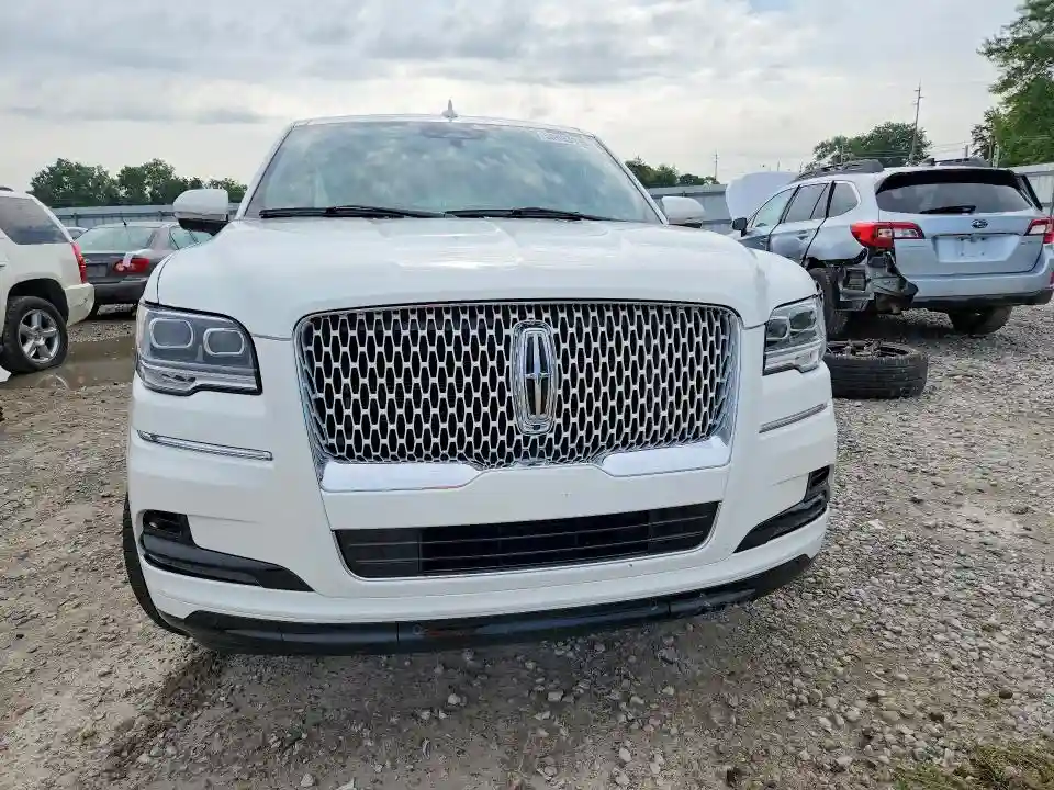 5LMJJ2LG5REL03158 2024 LINCOLN NAVIGATOR-4