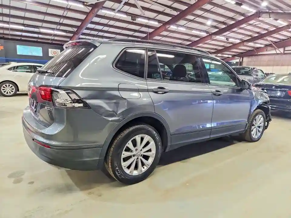 3VV0B7AX8KM095553 2019 VOLKSWAGEN TIGUAN-2