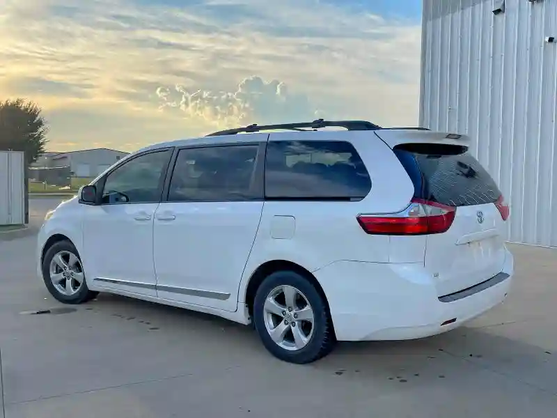 5TDKK3DC3FS547083 2015 TOYOTA SIENNA-2