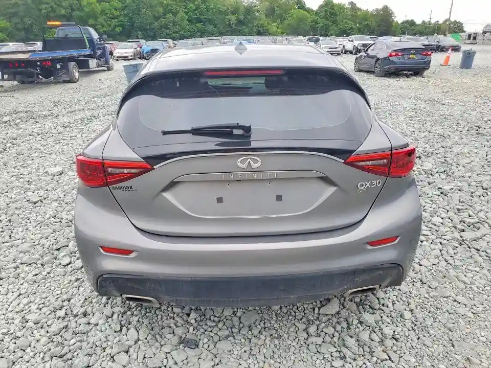 SJKCH5CP4JA042398 2018 INFINITI QX30-5