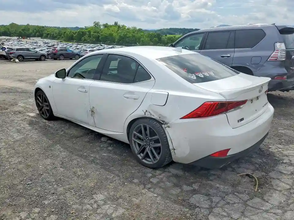 JTHC81D22J5031096 2018 LEXUS IS-1