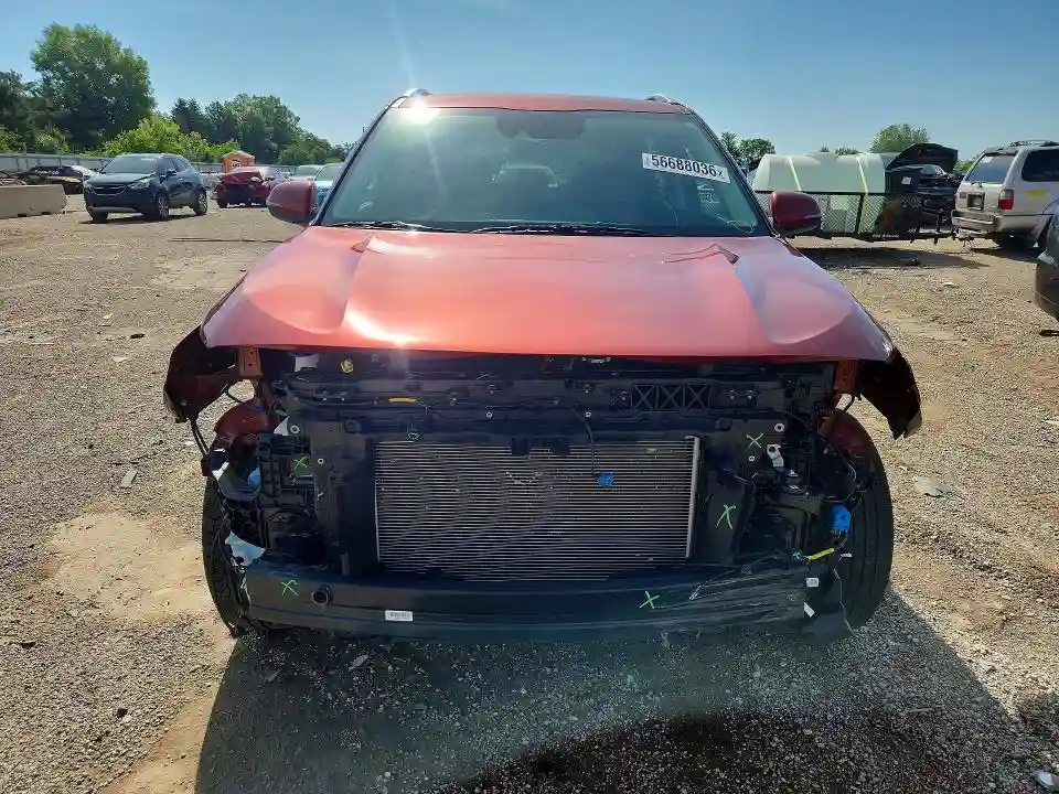 KNDEUCAA7R7551033 2024 KIA SELTOS-4