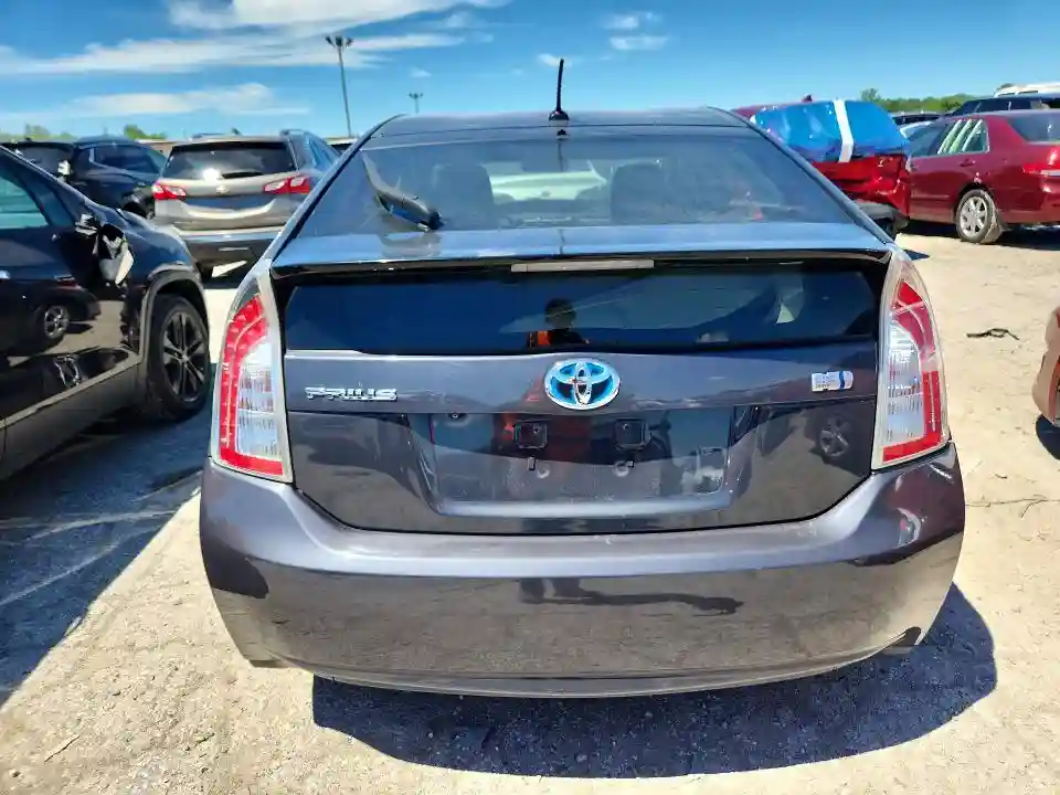JTDKN3DU5F0433864 2015 TOYOTA PRIUS-5