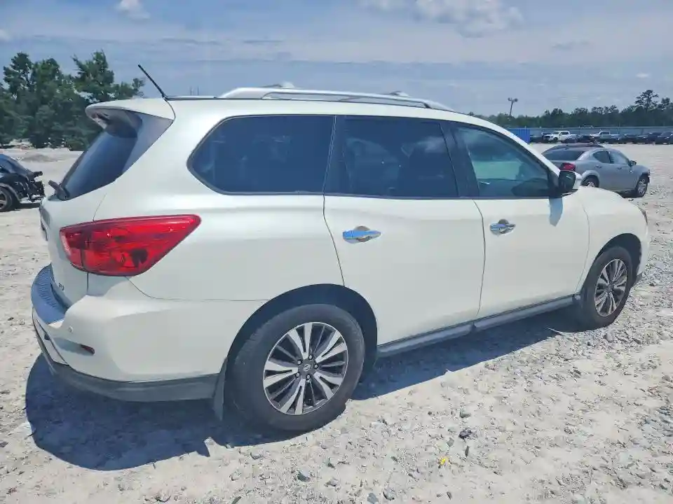 5N1DR2MN0HC658531 2017 NISSAN PATHFINDER-2