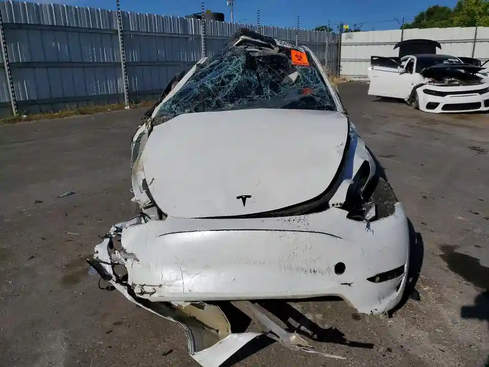 7SAYGDEF2PF863478 2023 TESLA MODEL Y-4