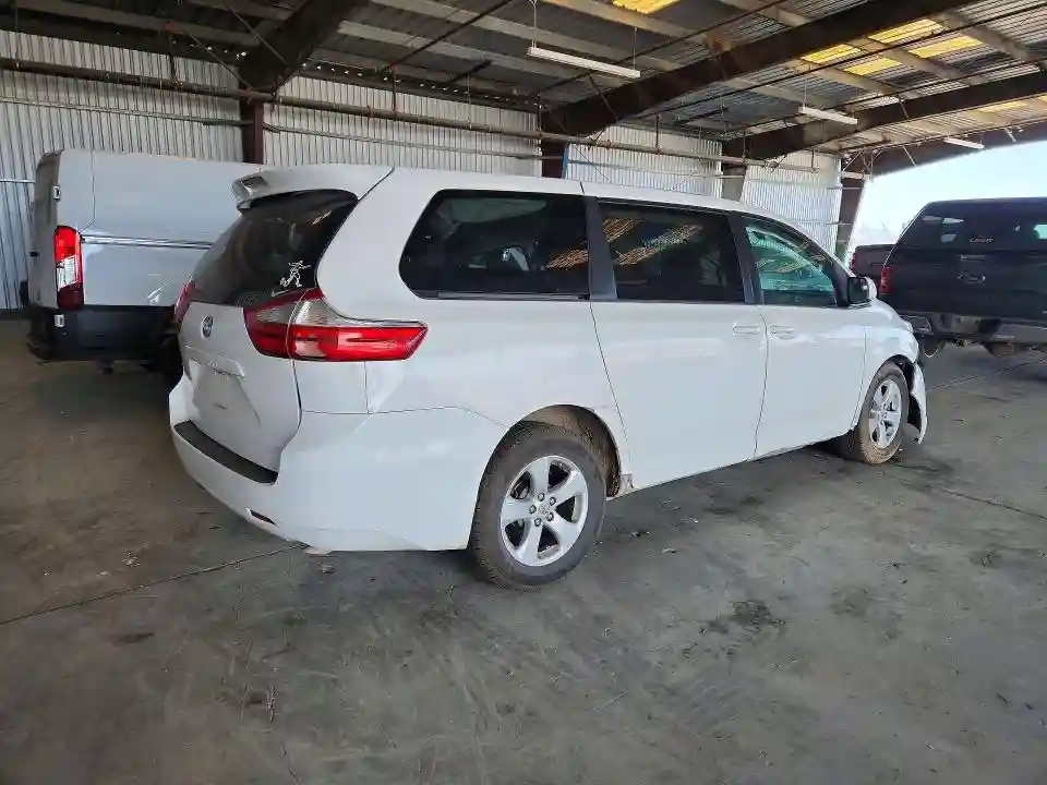 5TDZK3DC5FS600753 2015 TOYOTA SIENNA-2