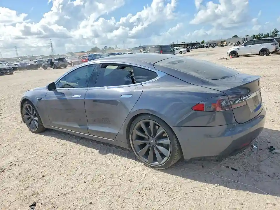 5YJSA1E22MF426978 2021 TESLA MODEL S-1