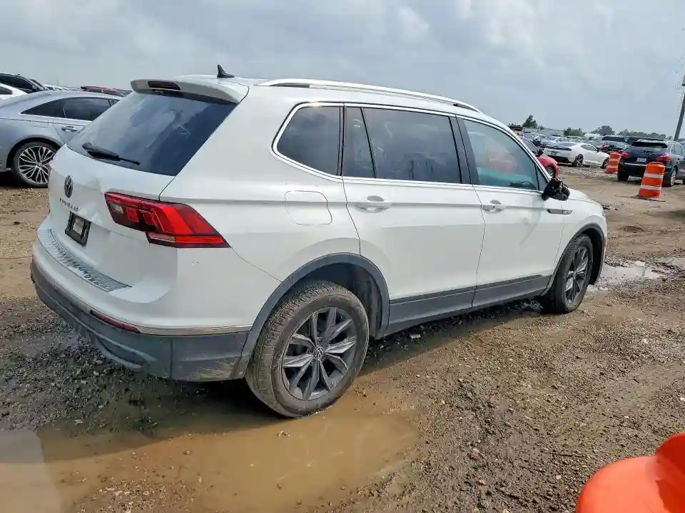 3VV3B7AXXNM122687 2022 VOLKSWAGEN TIGUAN-2