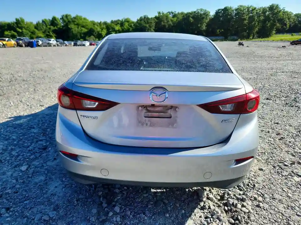 3MZBN1V37JM200713 2018 MAZDA 3-5
