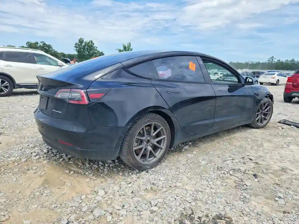 5YJ3E1EB2NF191556 2022 TESLA MODEL 3-2