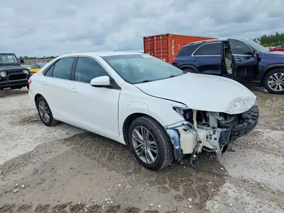 4T1BF1FK6FU884562 2015 TOYOTA CAMRY-3