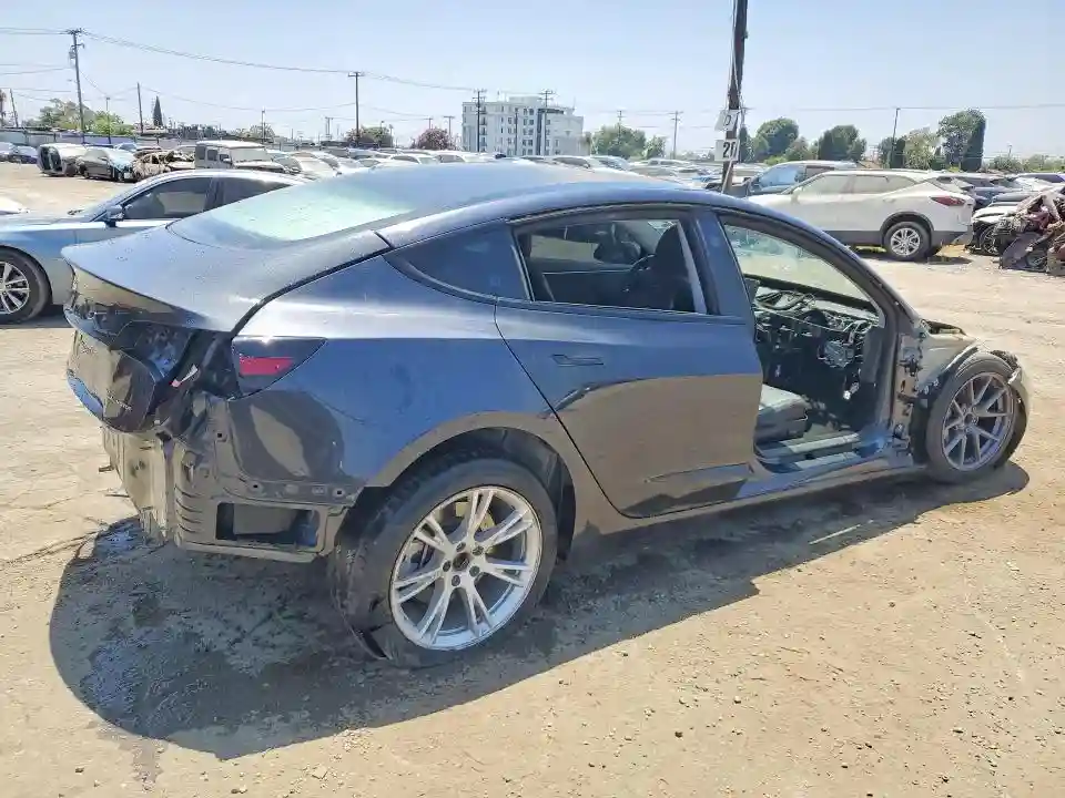 5YJ3E1EB0RF812475 2024 TESLA MODEL 3-2
