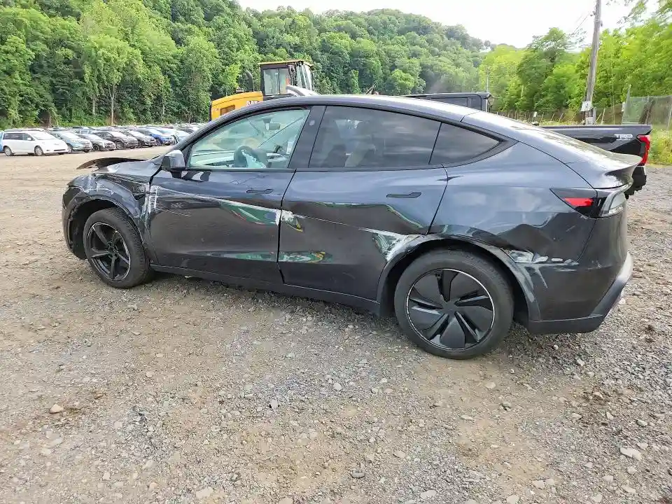 7SAYGDEE1TF396460 2026 TESLA MODEL Y-1