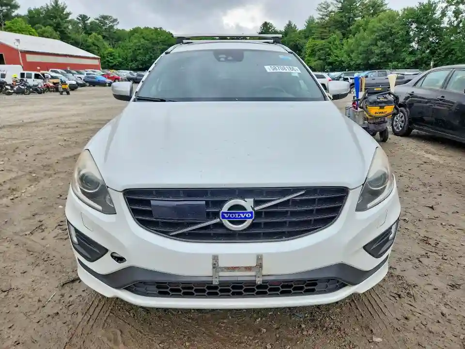 YV4902RS6G2781304 2016 VOLVO XC60-4