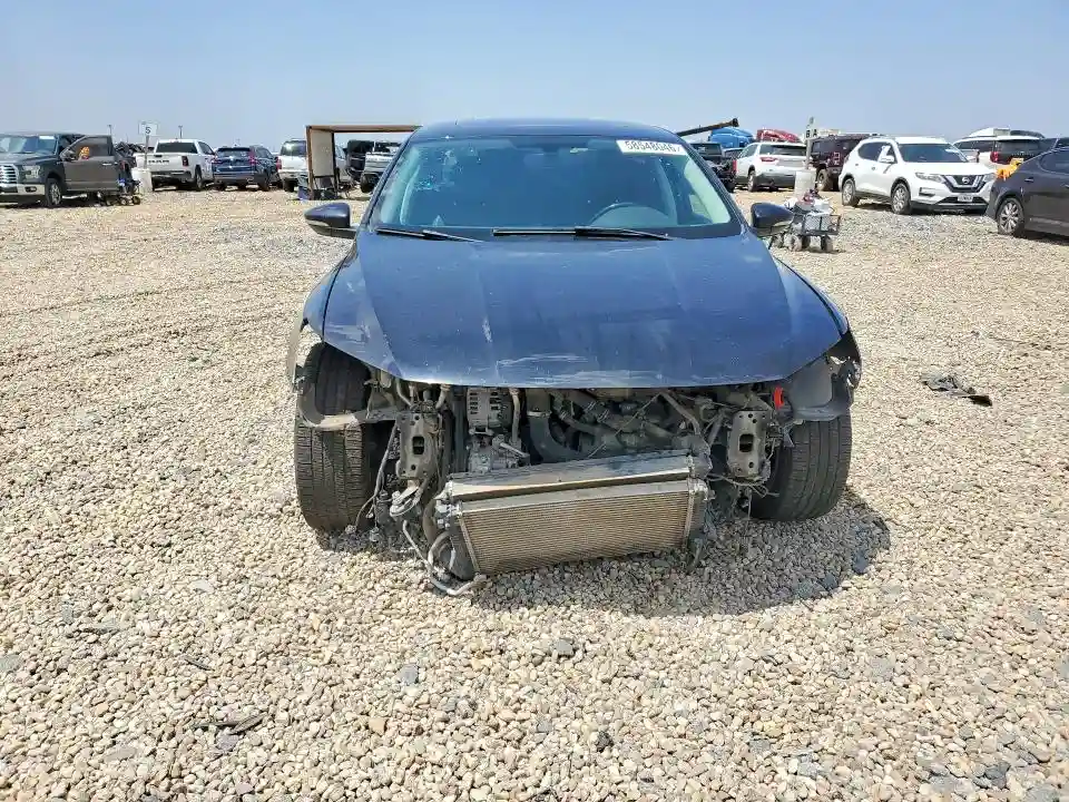 1VWBA7A39JC008215 2018 VOLKSWAGEN PASSAT-4