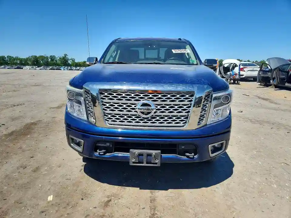 1N6AA1E50HN532601 2017 NISSAN TITAN-4