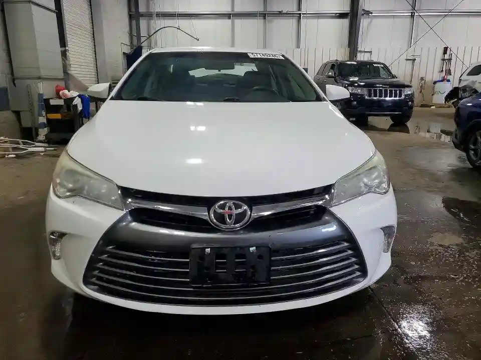 4T1BF1FK2GU563555 2016 TOYOTA CAMRY-4