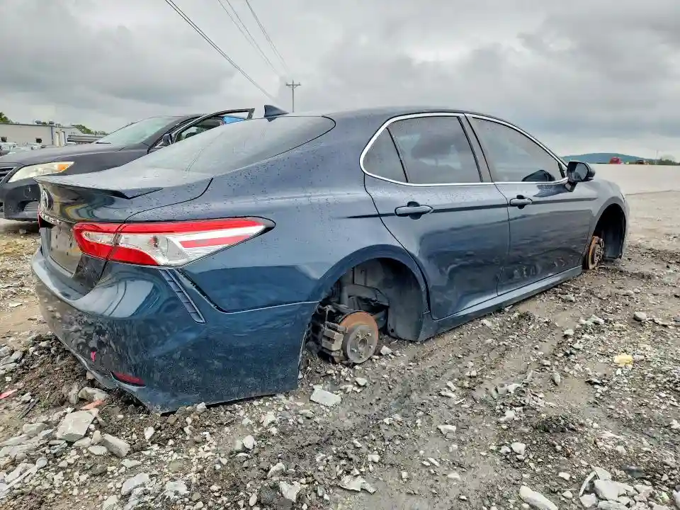 4T1G11AK6LU335838 2020 TOYOTA CAMRY-2