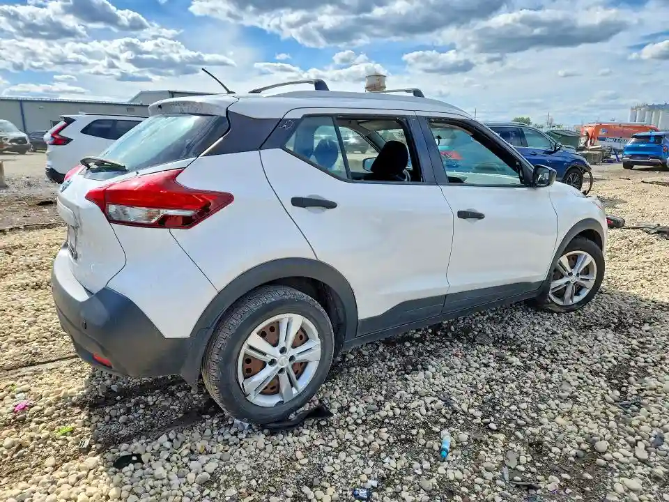 3N1CP5CU9JL530429 2018 NISSAN KICKS-2