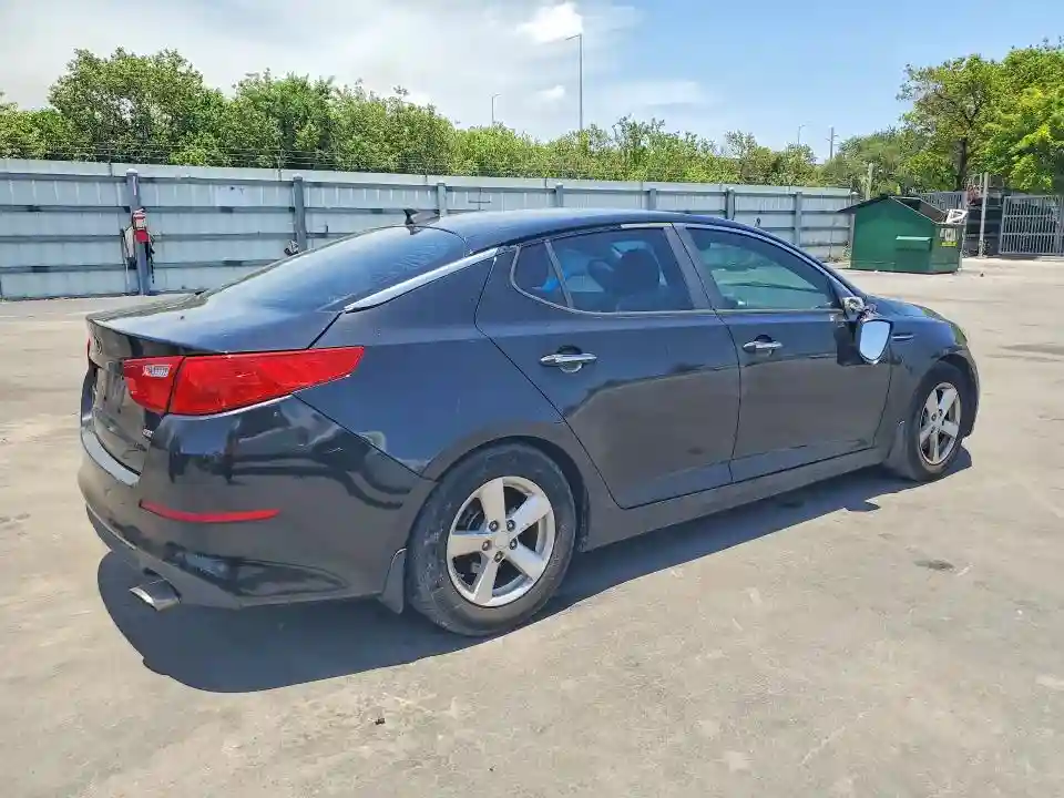 KNAGM4A75F5654040 2015 KIA OPTIMA-2